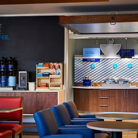 Holiday Inn Express & Suites - Madison West - Middleton By Ihg Exteriér fotografie
