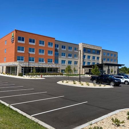Holiday Inn Express & Suites - Madison West - Middleton By Ihg Exteriér fotografie