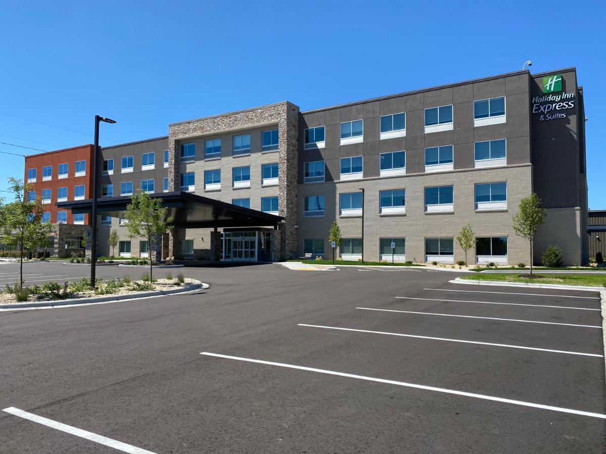 Holiday Inn Express & Suites - Madison West - Middleton By Ihg Exteriér fotografie