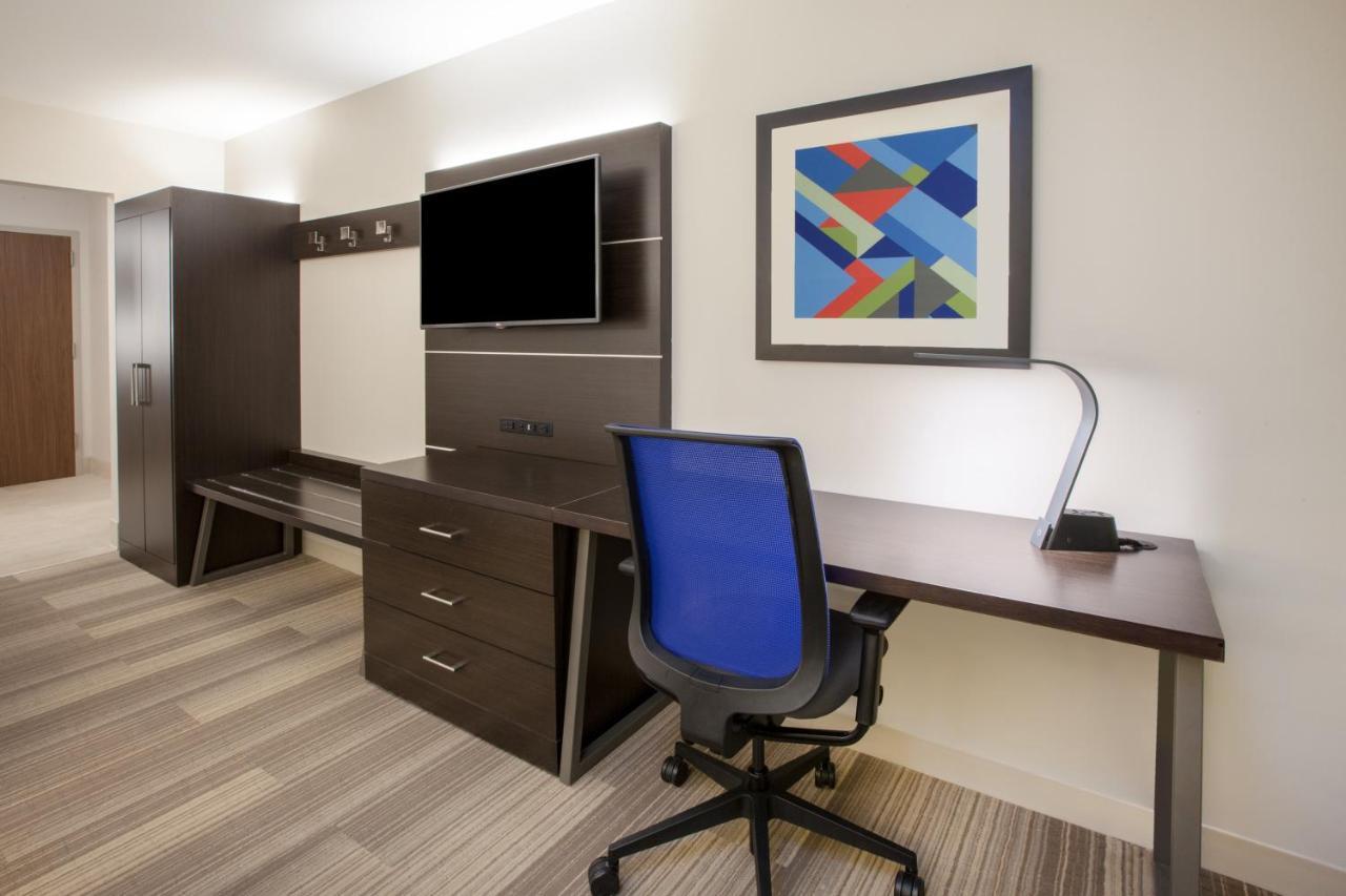 Holiday Inn Express & Suites - Madison West - Middleton By Ihg Exteriér fotografie