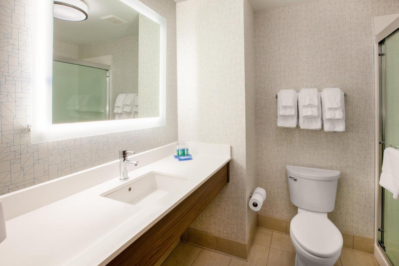 Holiday Inn Express & Suites - Madison West - Middleton By Ihg Exteriér fotografie