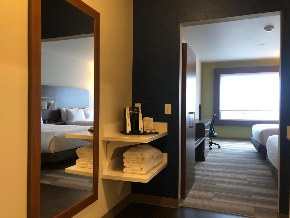 Holiday Inn Express & Suites - Madison West - Middleton By Ihg Exteriér fotografie