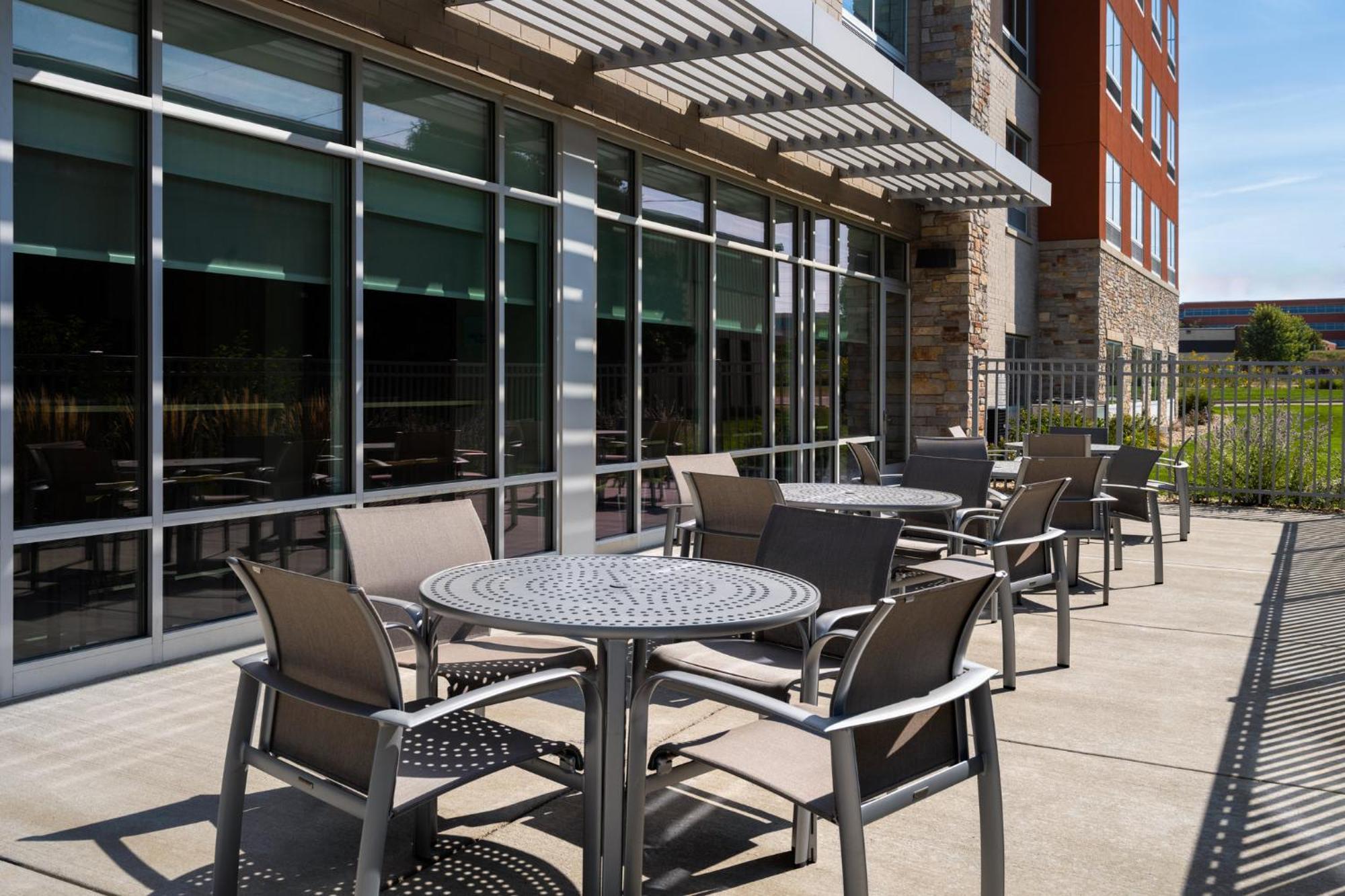 Holiday Inn Express & Suites - Madison West - Middleton By Ihg Exteriér fotografie